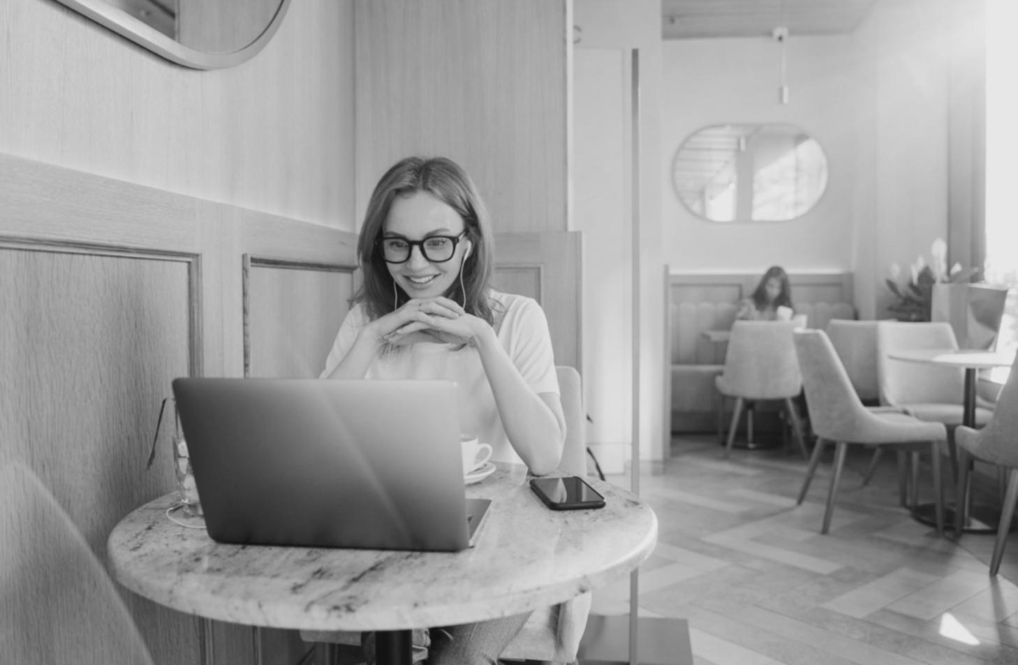 Analyse de données financières dans un contexte collaboratif